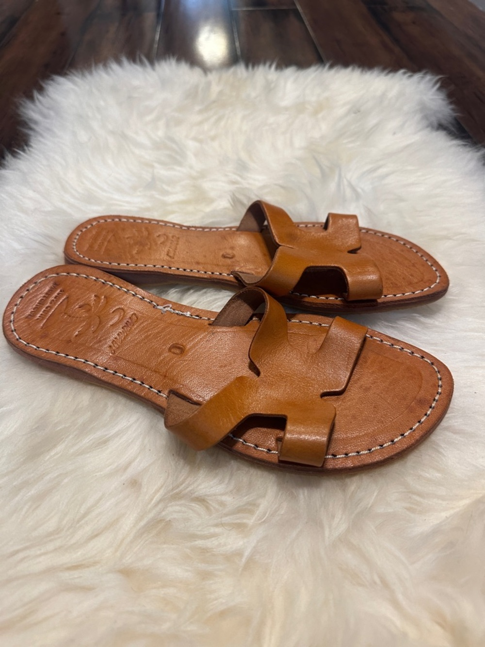 Women's Tan Leather Slide Sandals, New without the box - Picture 2 of 5